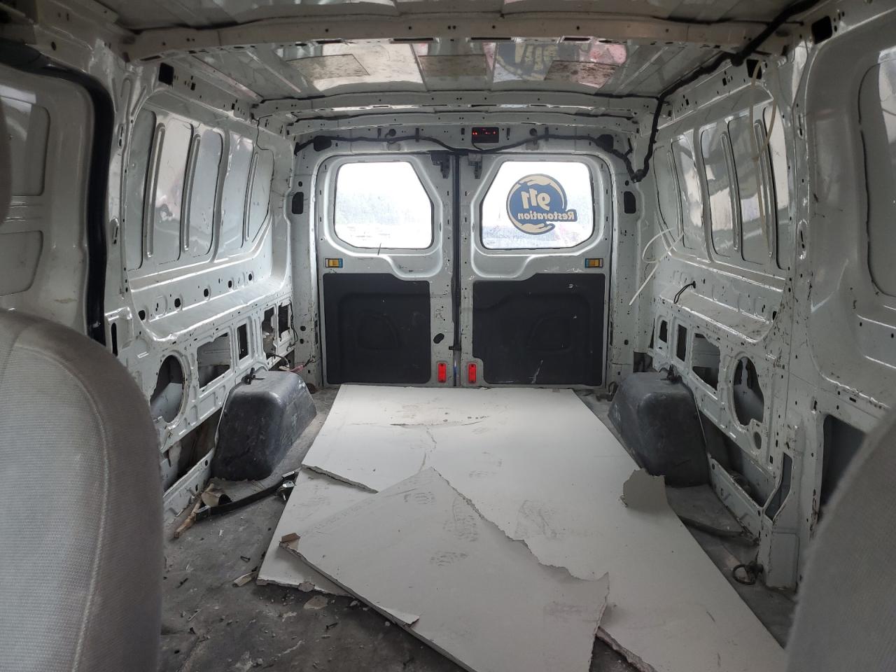 Ford Transit T-250 Image 13