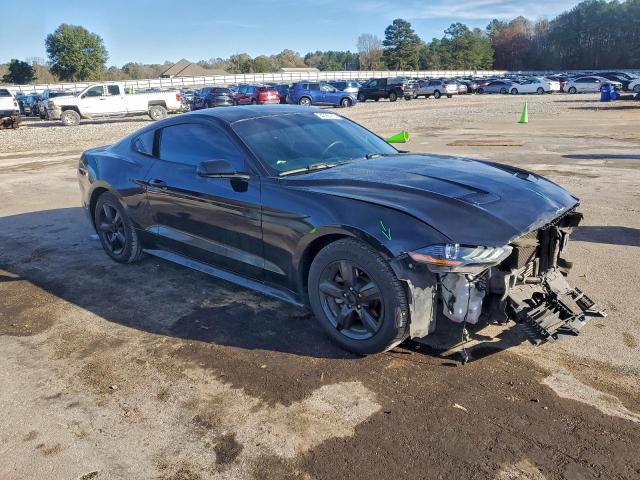 Ford Mustang Image 5