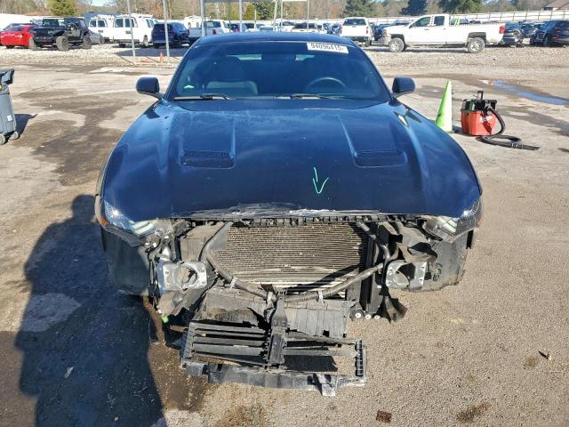 Ford Mustang Image 7