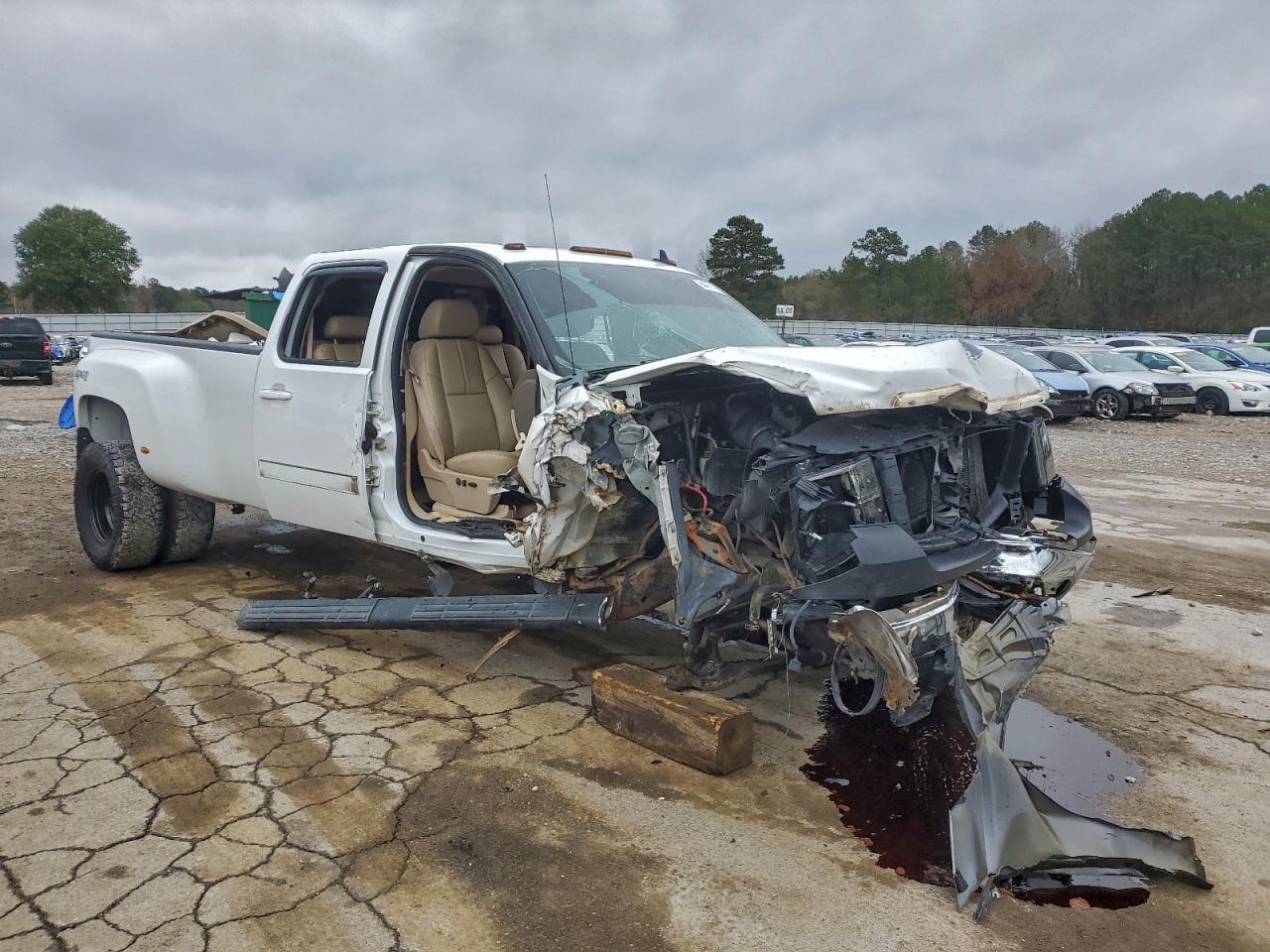 GMC Sierra K3500 Image 12