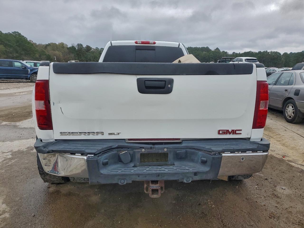 GMC Sierra K3500 Image 5