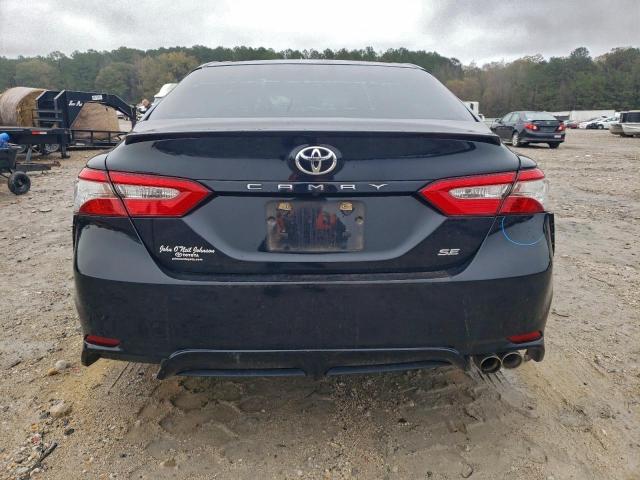 Toyota Camry L Image 8