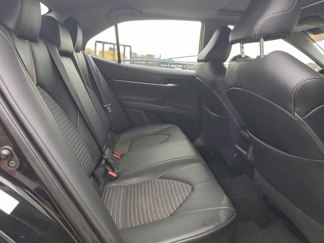 Toyota Camry L Image 11