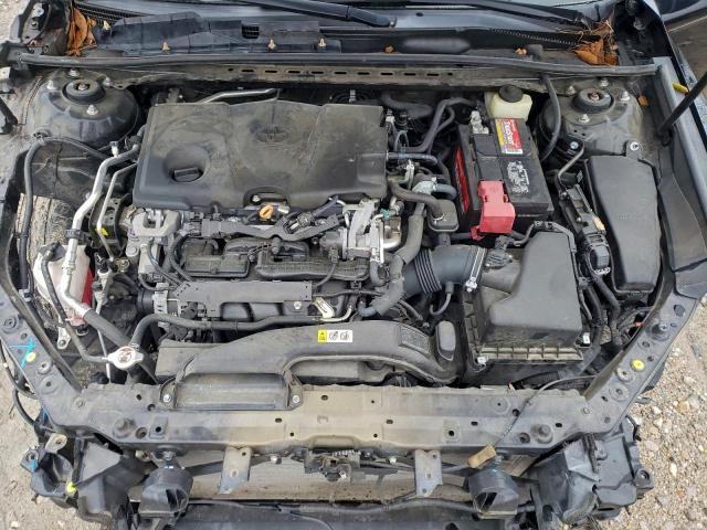 Toyota Camry L Image 2