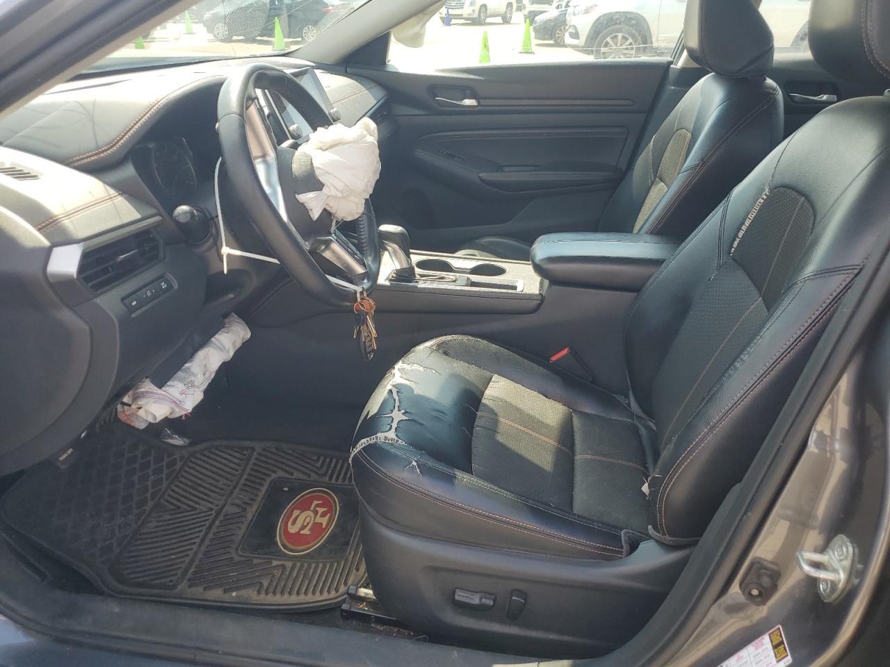 Nissan Altima Sr Image 9