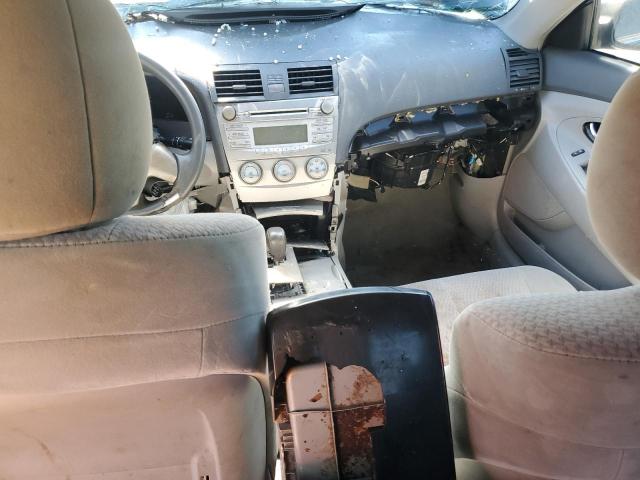 Toyota Camry Base Image 6