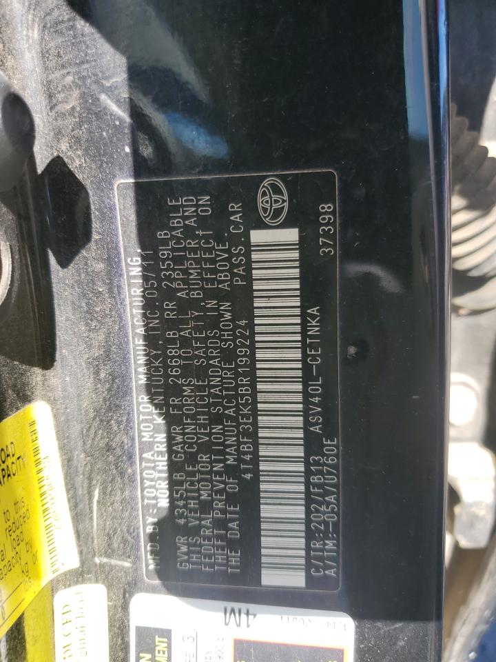 Toyota Camry Base Image 8