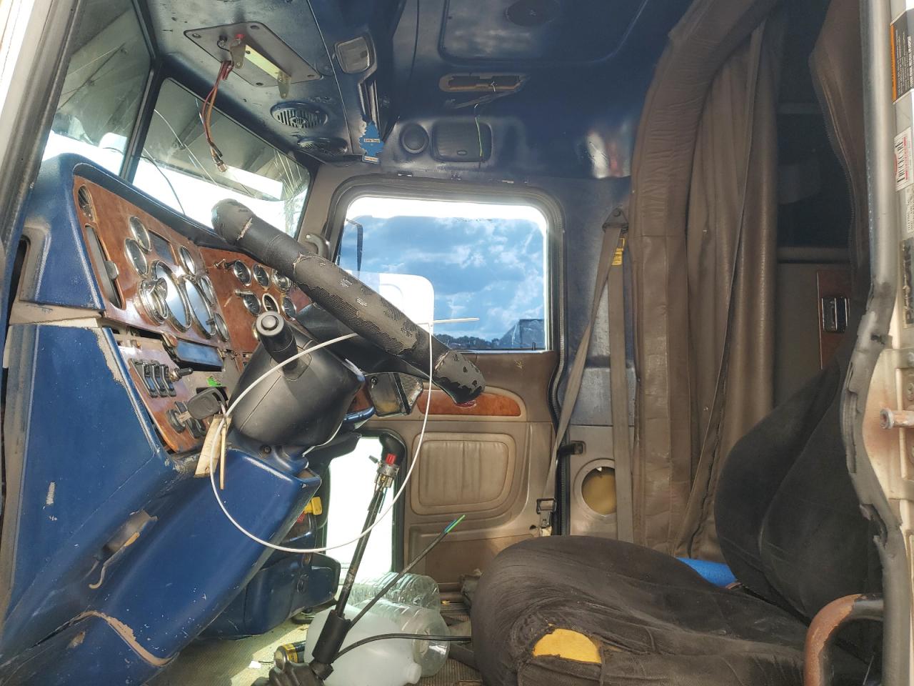 Peterbilt 379 Image 5