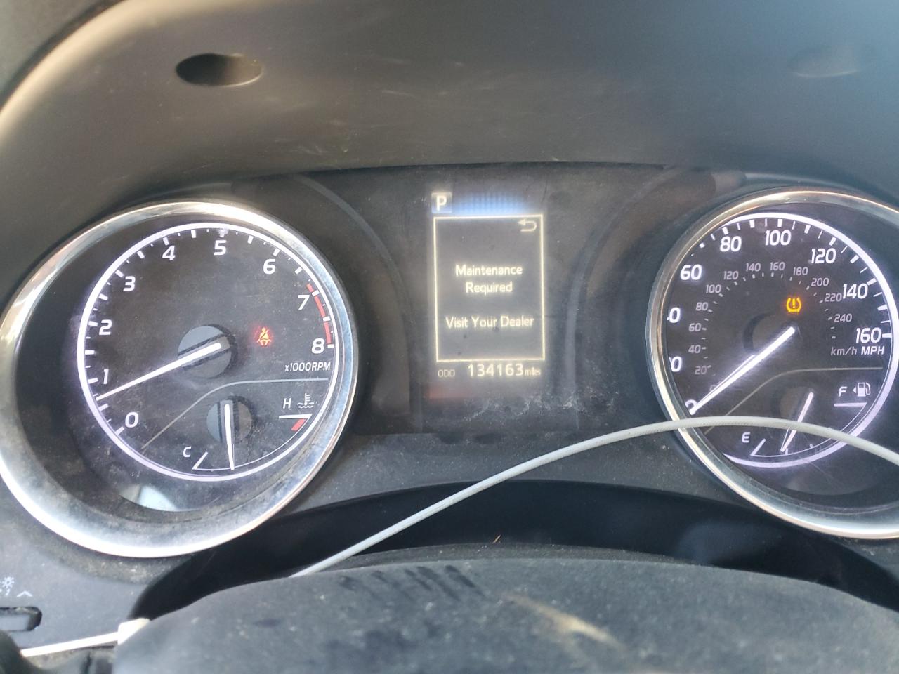 Toyota Camry L Image 7