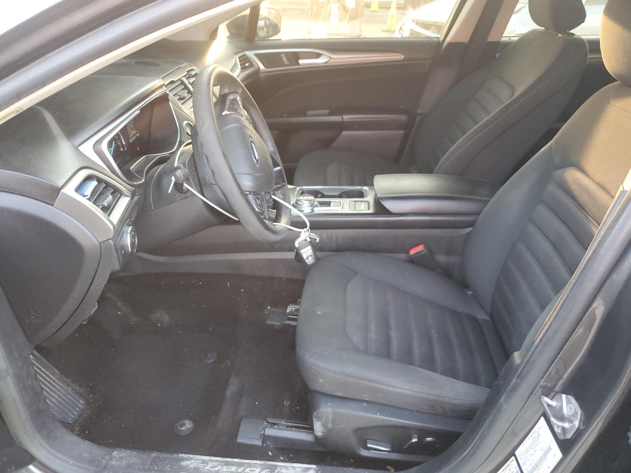 Ford Fusion Se Hybrid Image 12