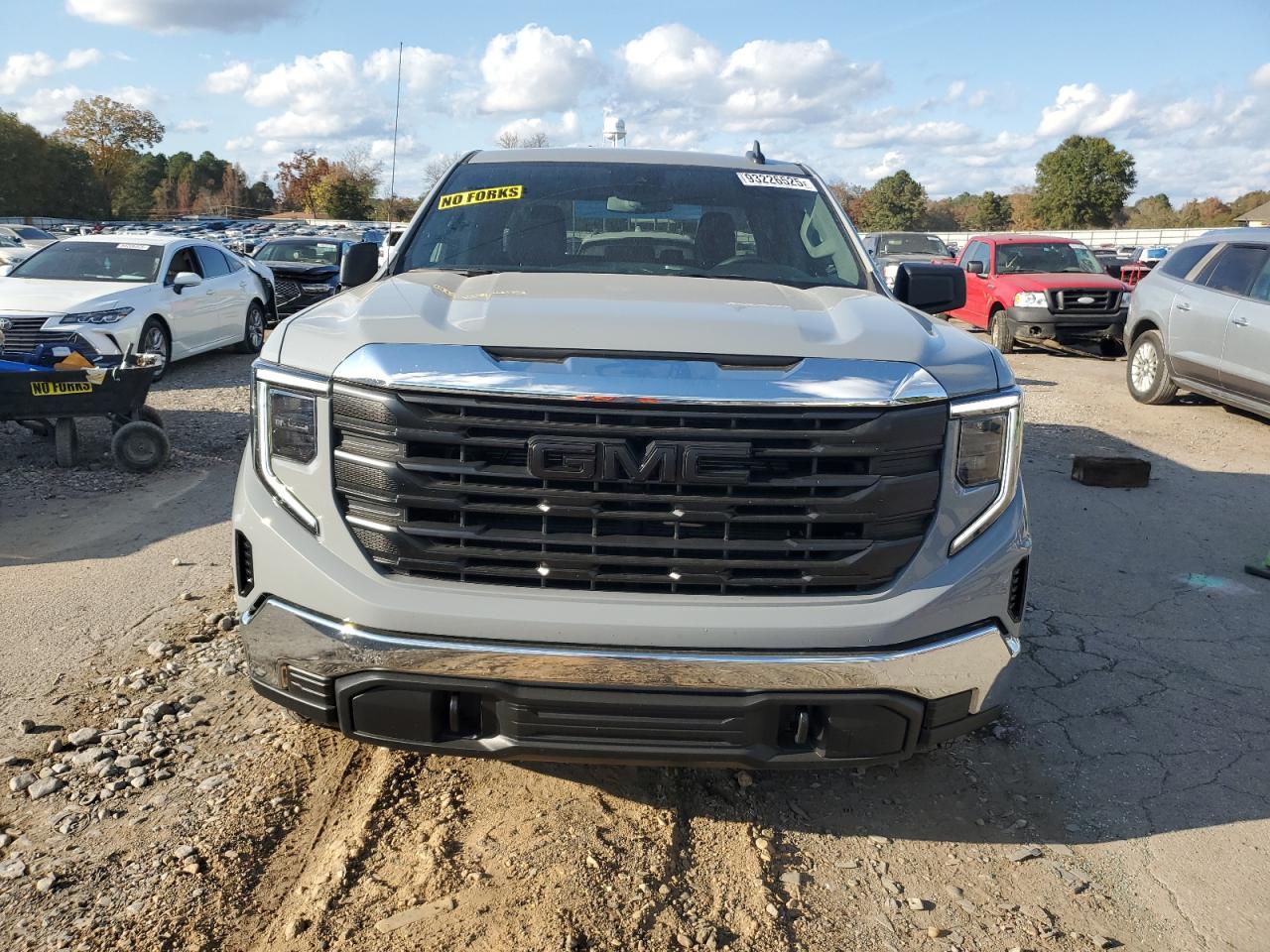 GMC Sierra K1500 Image 8