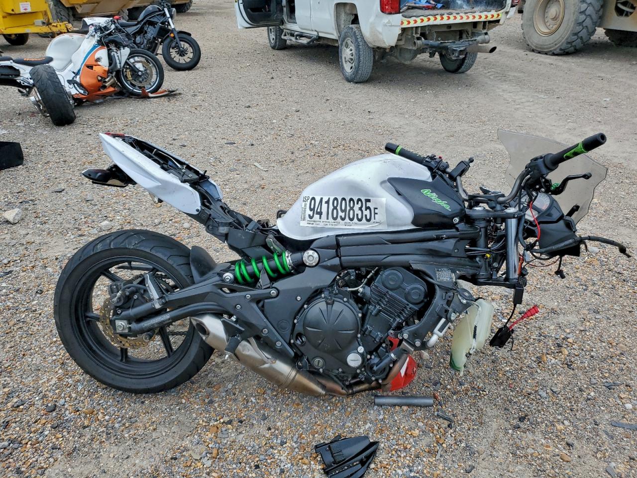 Kawasaki Ex E Image 1