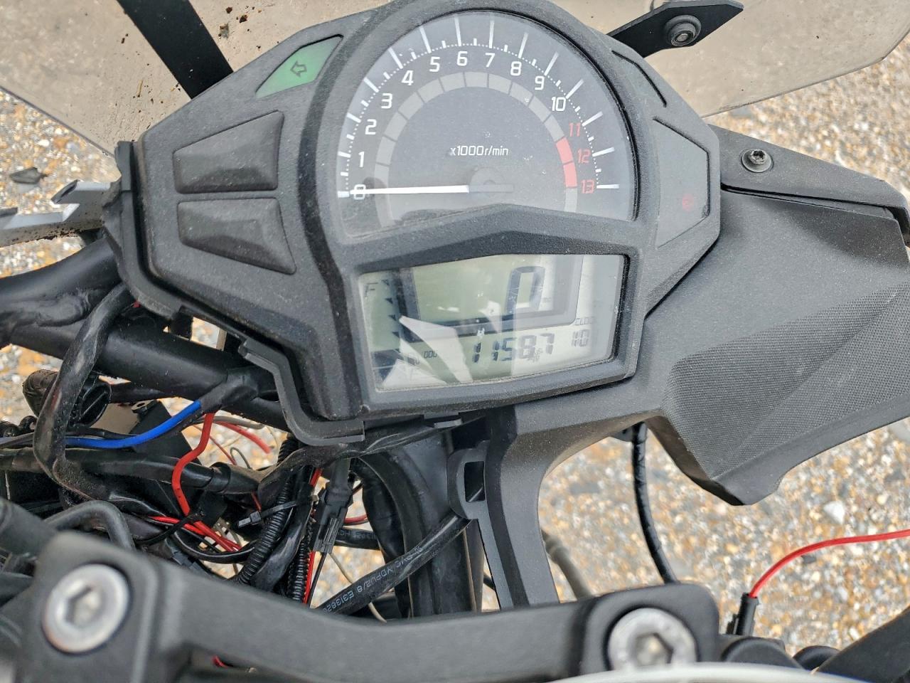 Kawasaki Ex E Image 3