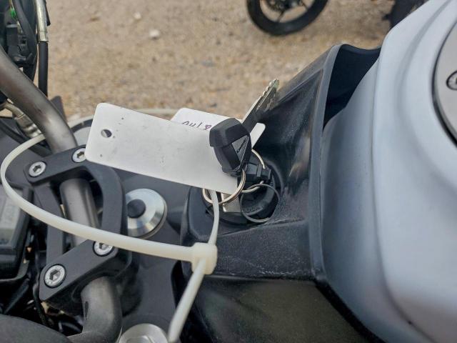 Kawasaki Ex E Image 4