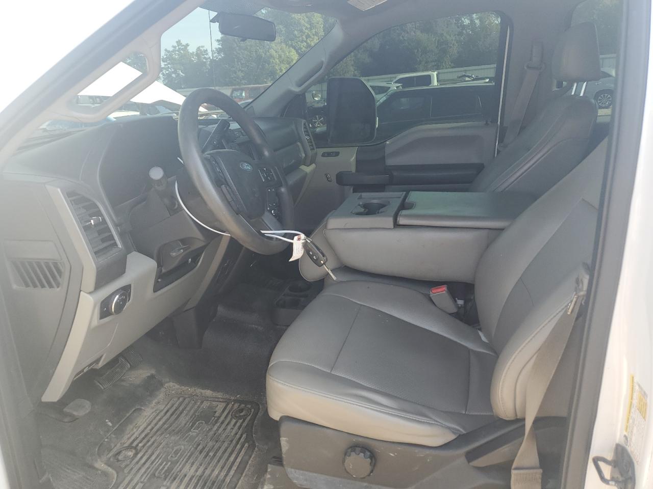 Ford F-250 Super Duty Image 6