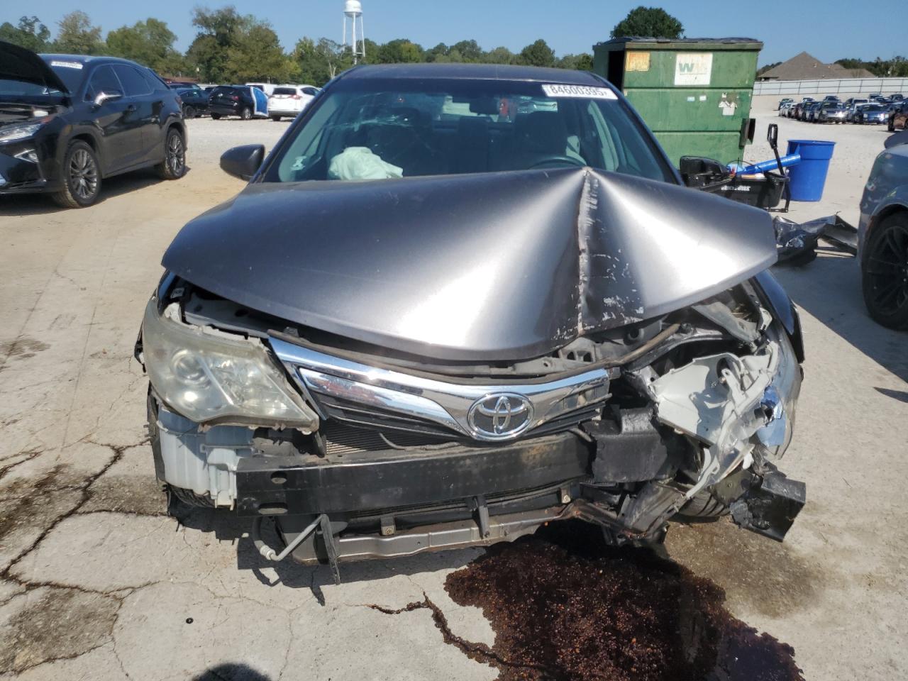 Toyota Camry L Image 2