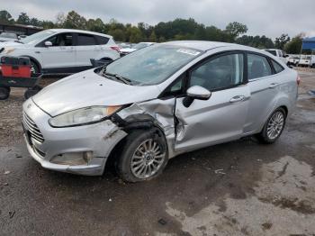  Salvage Ford Fiesta