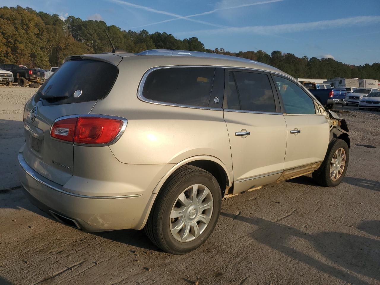 Buick Enclave Image 12