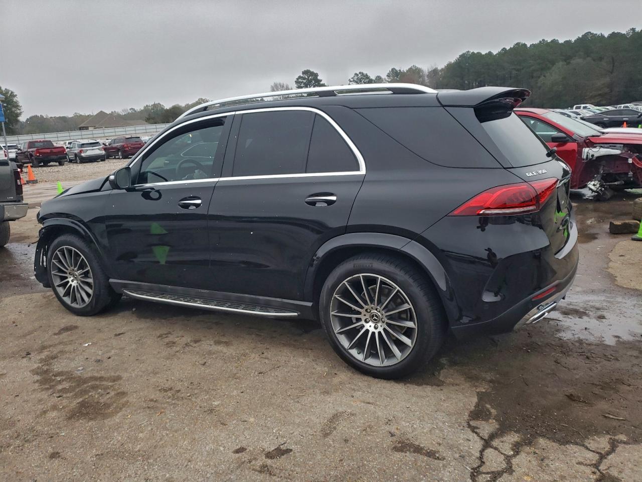 Mercedes-Benz GLE 350 Image 3