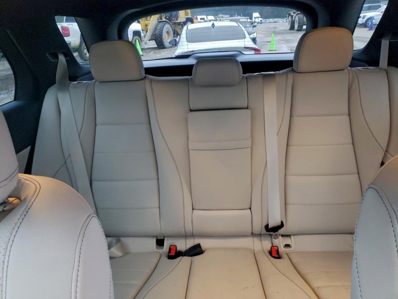 Mercedes-Benz GLE 350 Image 12