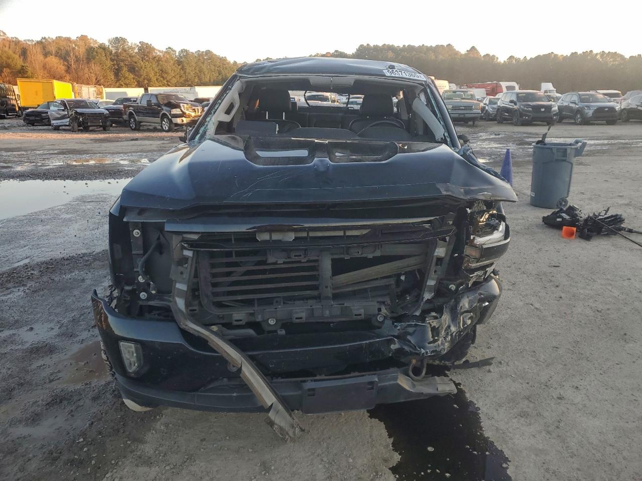 Chevrolet Silverado K1500 Ltz Image 4