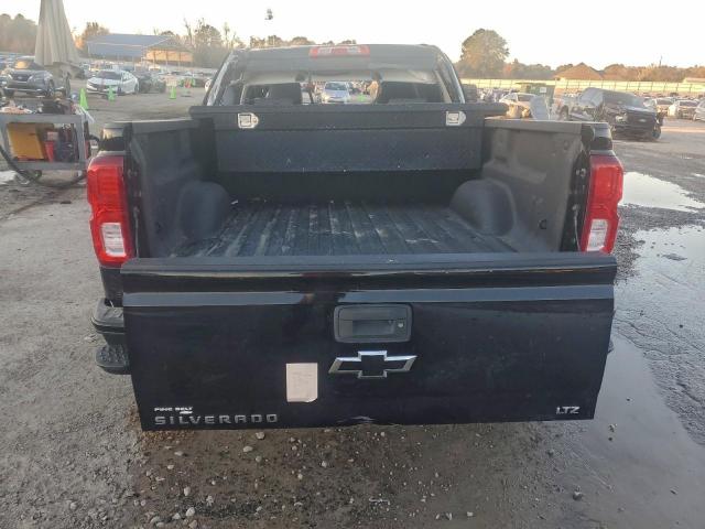 Chevrolet Silverado K1500 Ltz Image 6