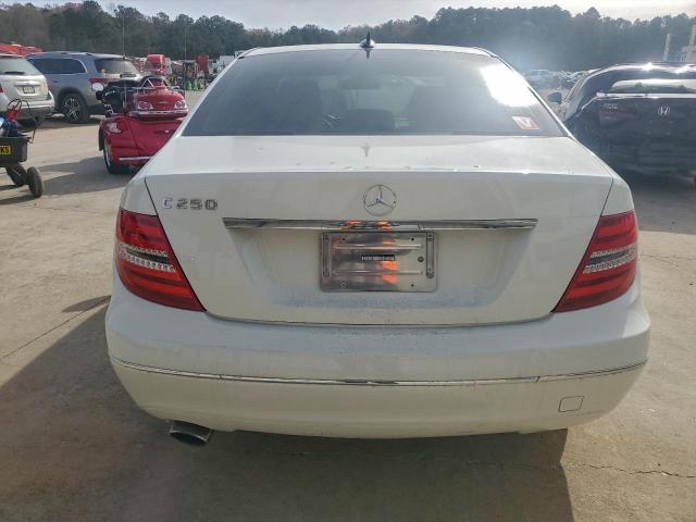 Mercedes-Benz C-Class 250 Image 4