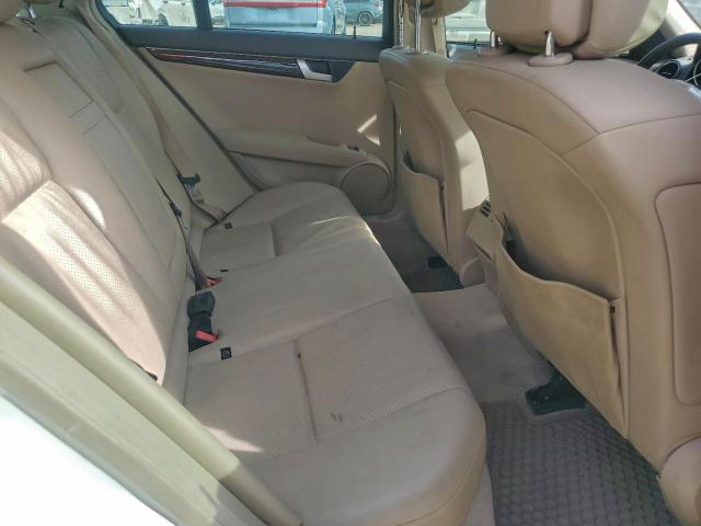 Mercedes-Benz C-Class 250 Image 9