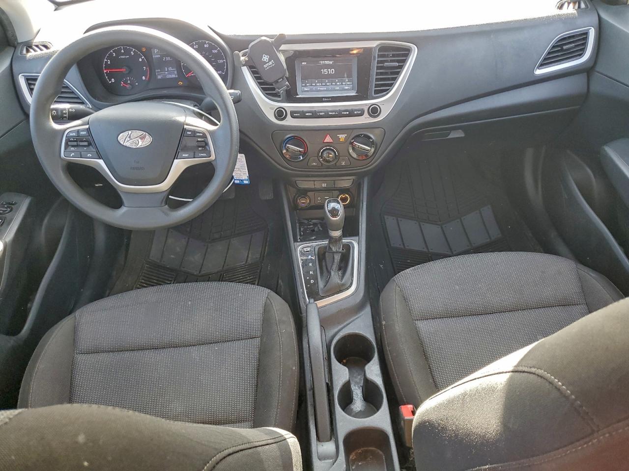 Hyundai ACCENT Se Image 5