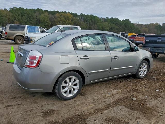 Nissan Sentra 2.0 Image 2