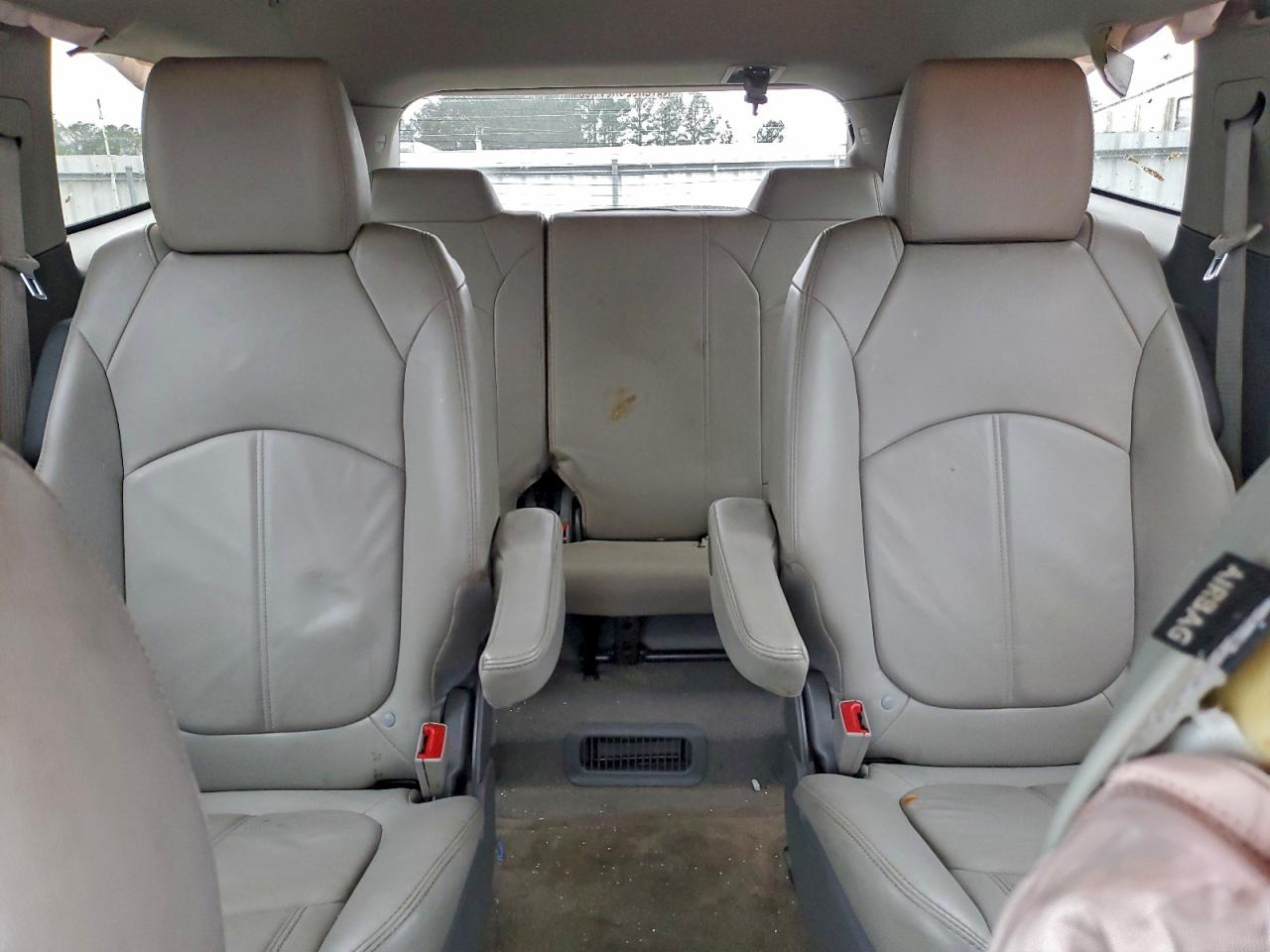 Chevrolet Traverse Lt Image 11