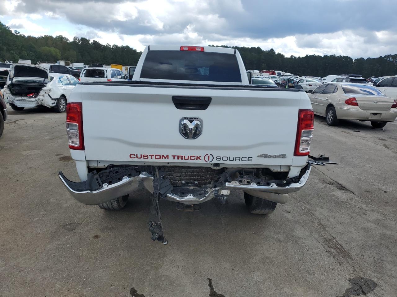 Ram 2500 Tradesman Image 13