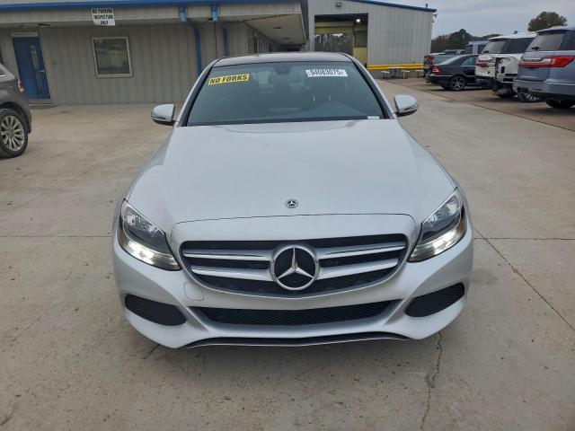 Mercedes-Benz C-Class 300 Image 13