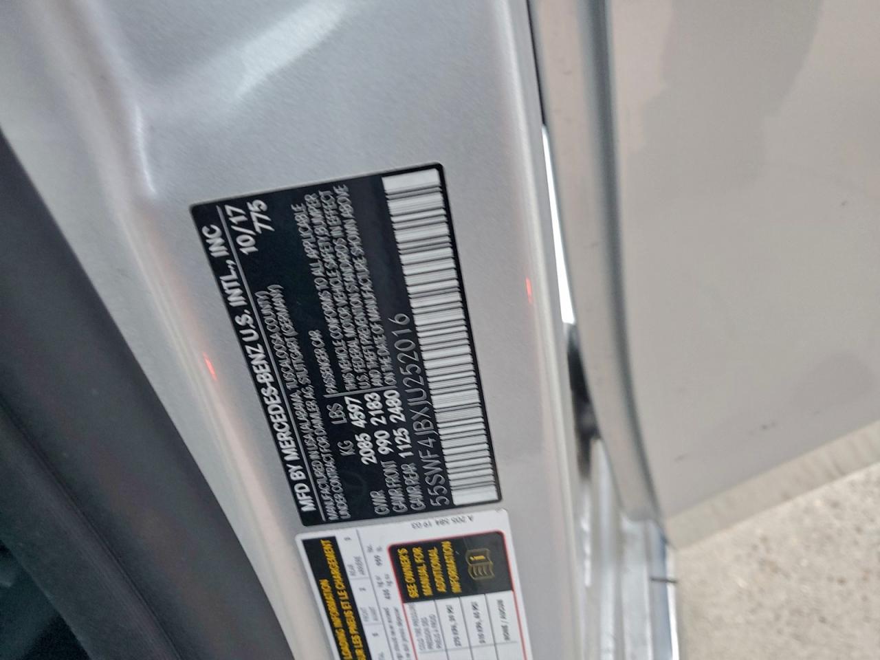 Mercedes-Benz C-Class 300 Image 11