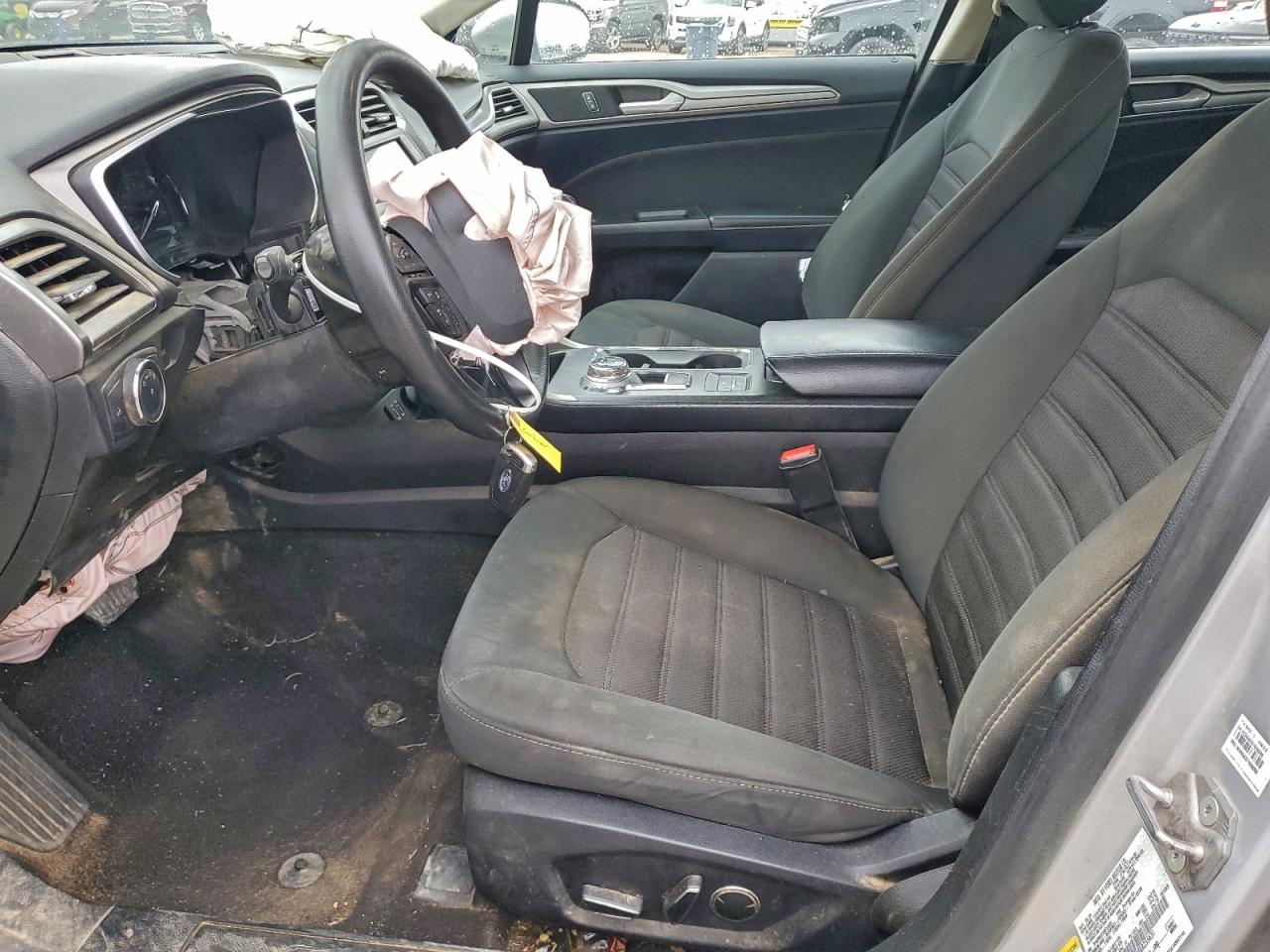 Ford Fusion Se Image 8