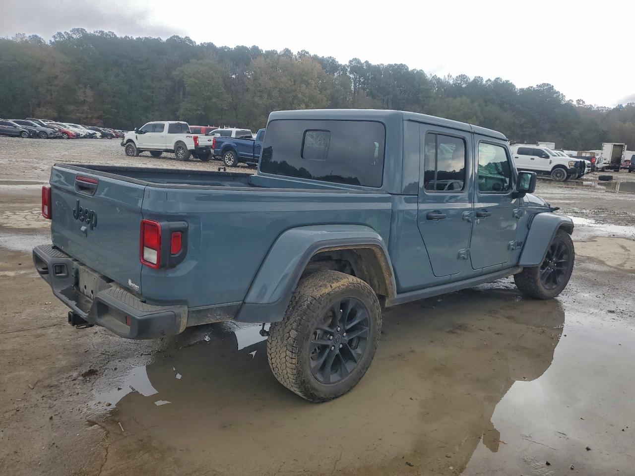 Jeep Gladiator Sport Image 9