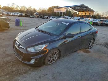  Salvage Hyundai ACCENT
