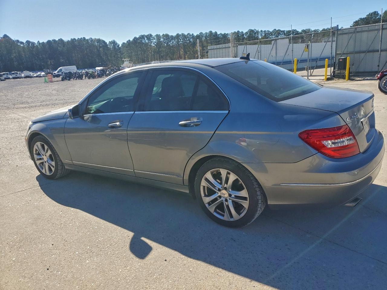 Mercedes-Benz C-Class 250 Image 10