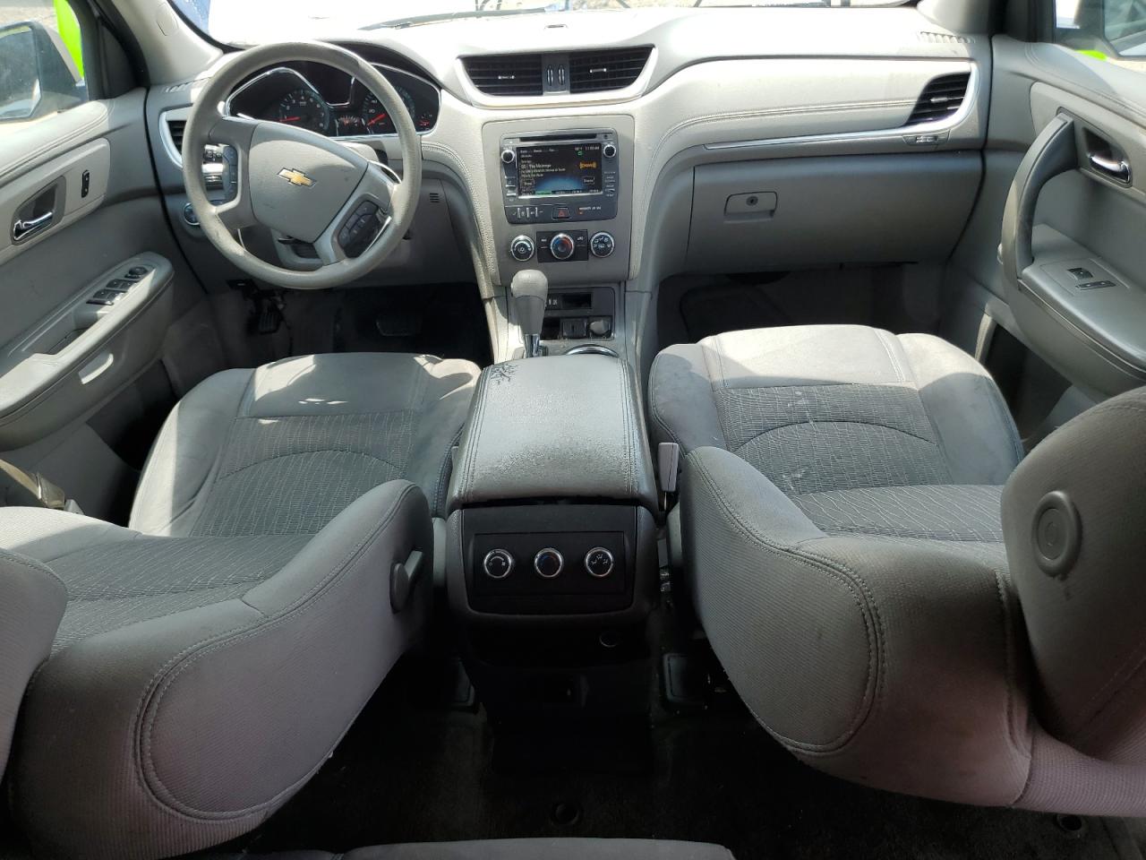 Chevrolet Traverse Ls Image 6