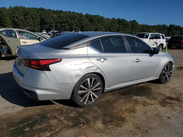 Nissan Altima Sr Image 9