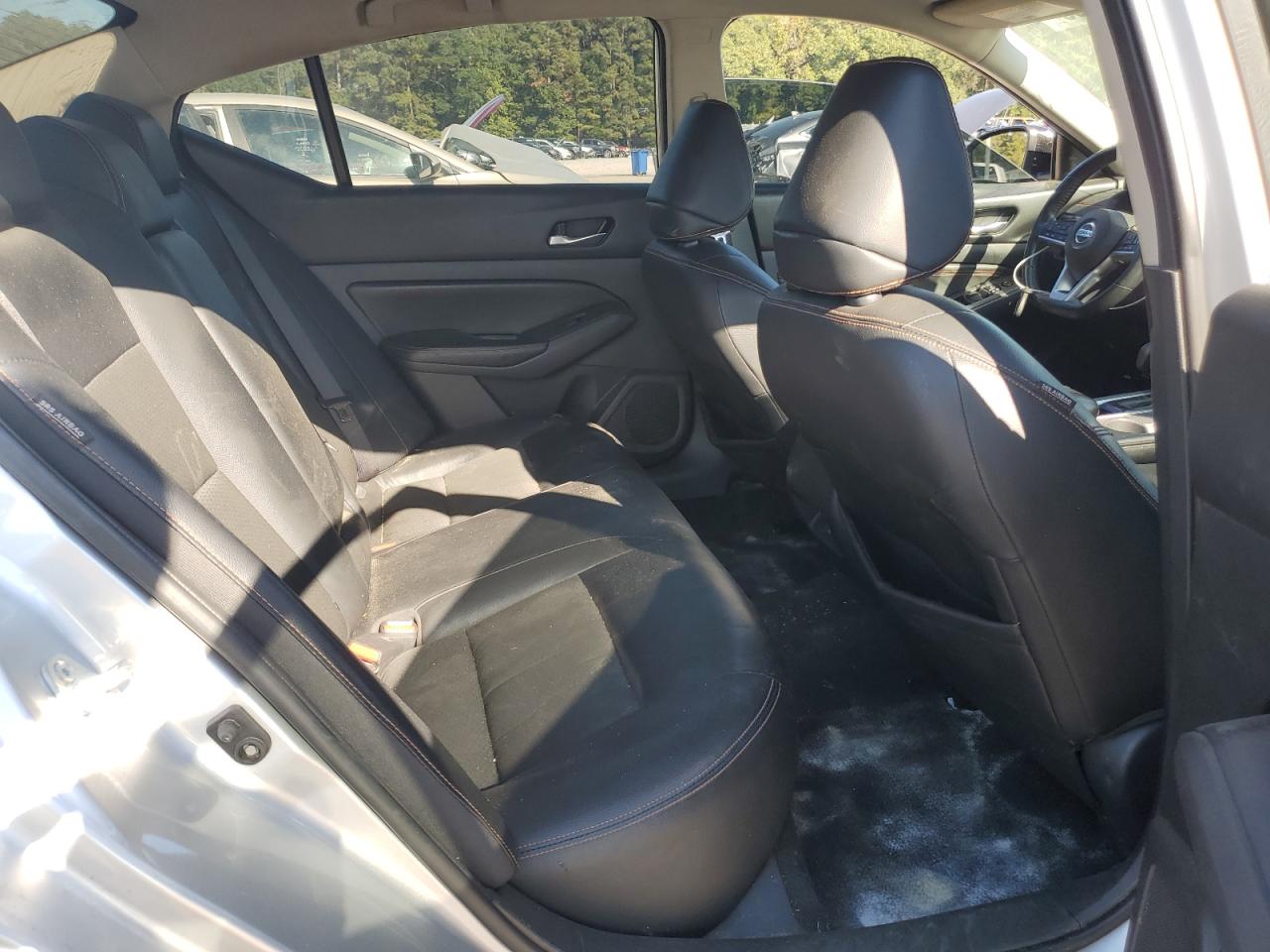 Nissan Altima Sr Image 2