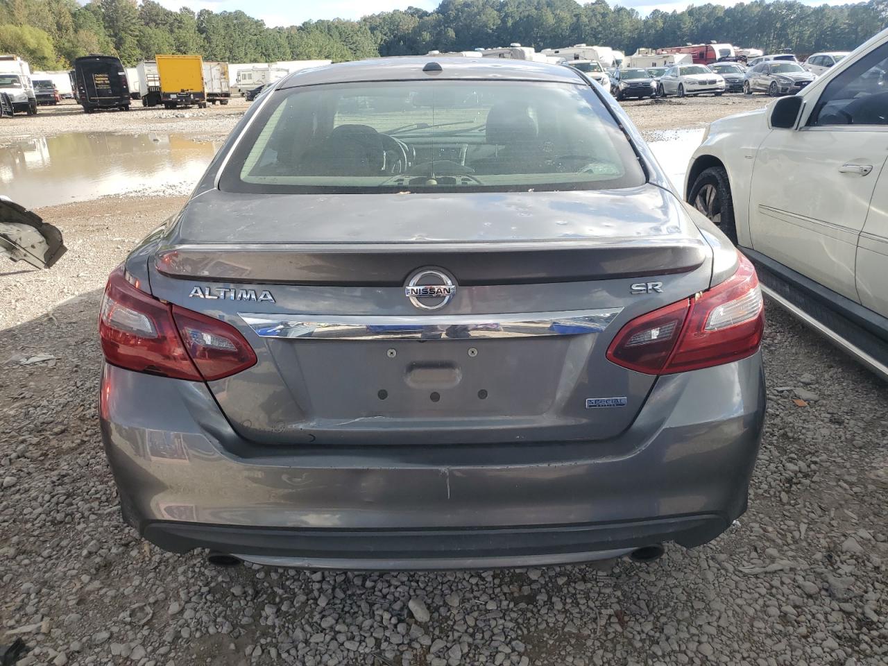 Nissan Altima 2.5 Image 10