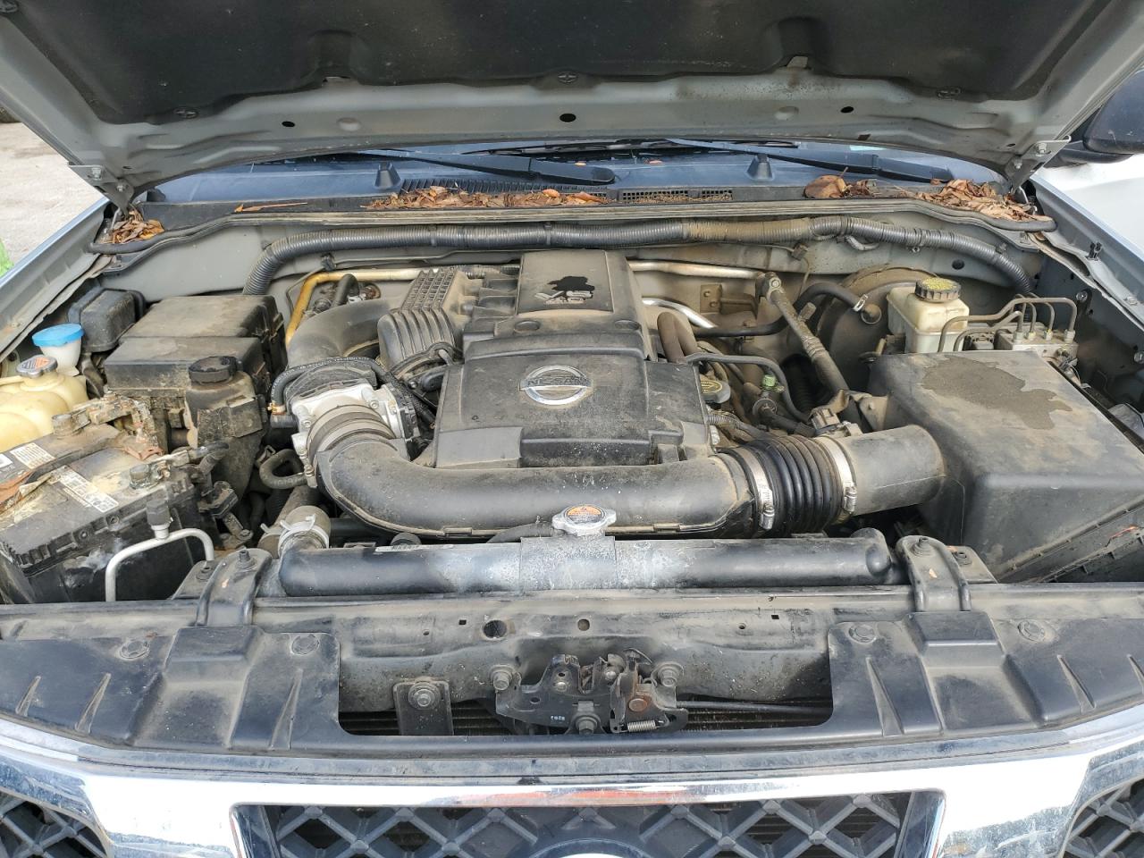 Nissan Frontier Sv Image 12