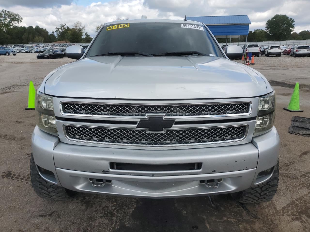 Chevrolet Silverado K1500 Lt Image 8