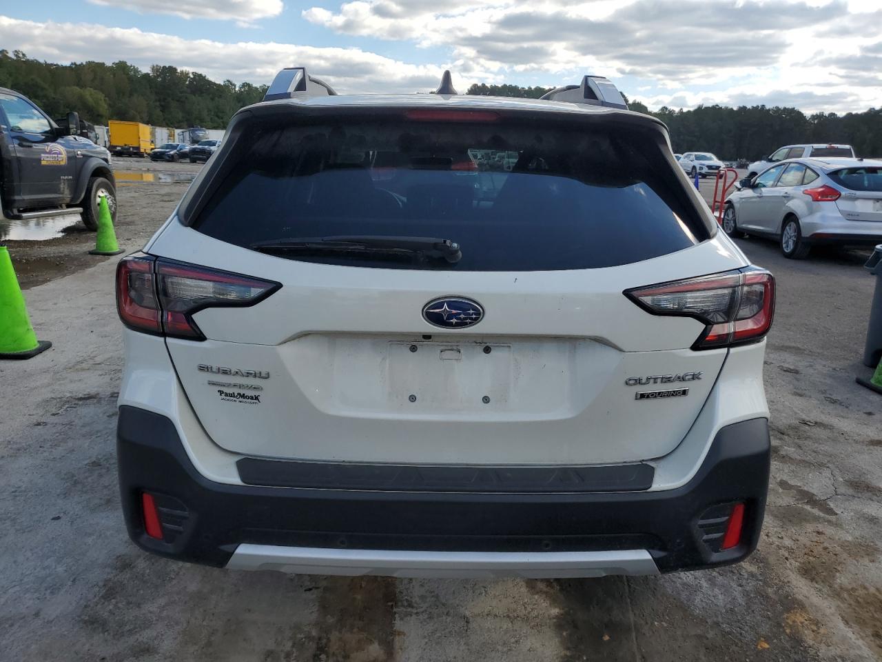 Subaru Outback Touring Image 5