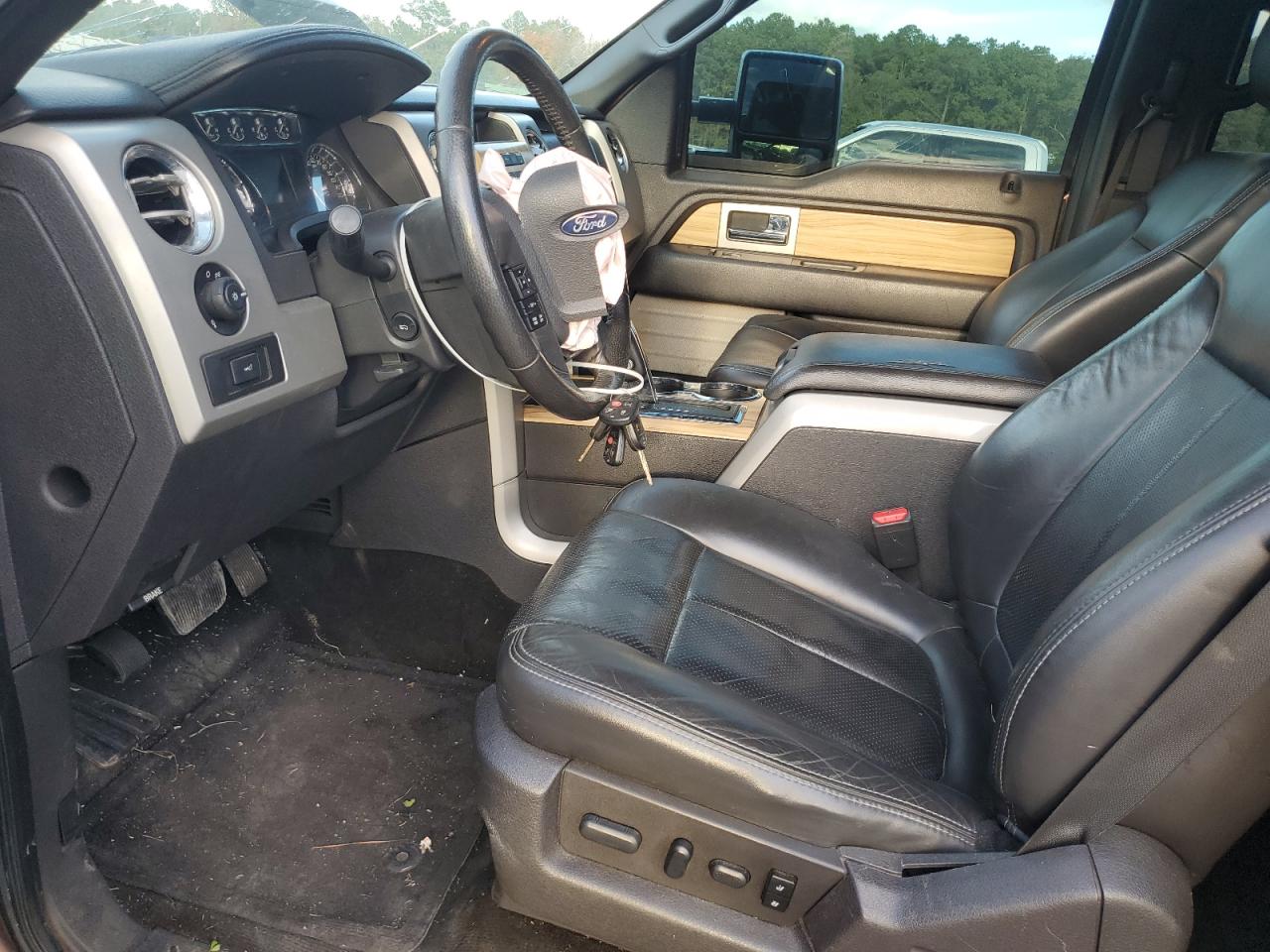 Ford F-150 Supercrew Image 12