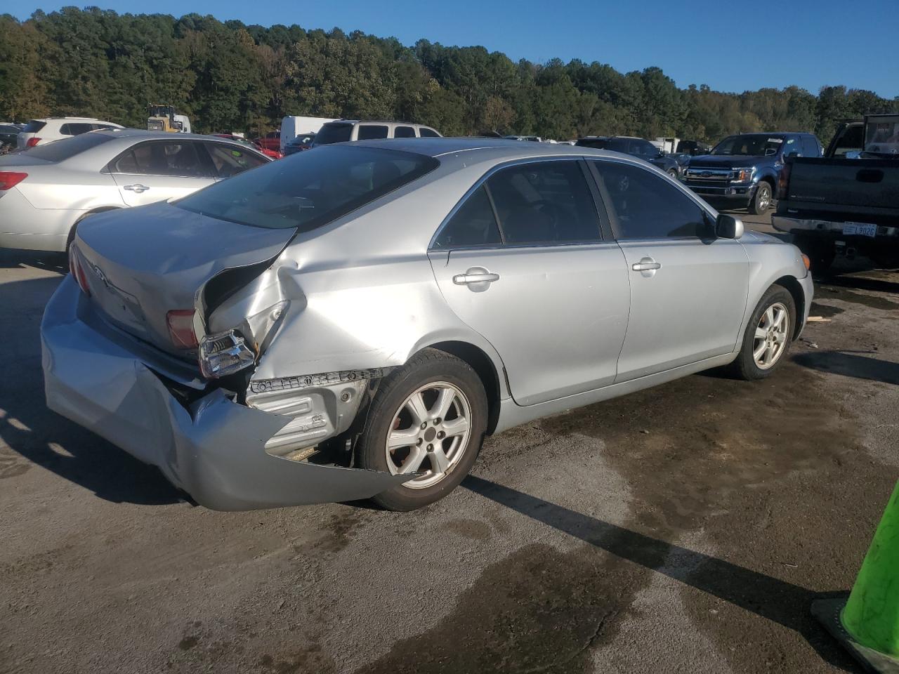 Toyota Camry Ce Image 9