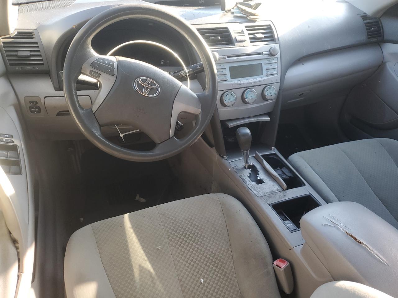 Toyota Camry Ce Image 5