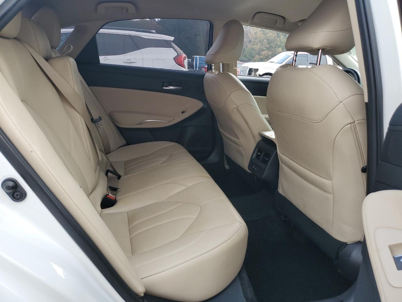 Toyota Avalon Xle Image 2