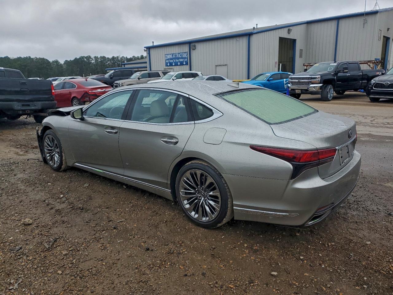 Lexus LS 500 Base Image 3